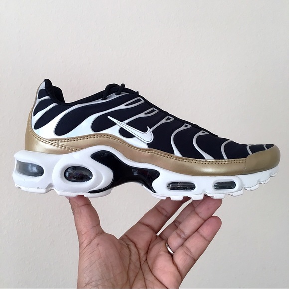 nike air max plus women